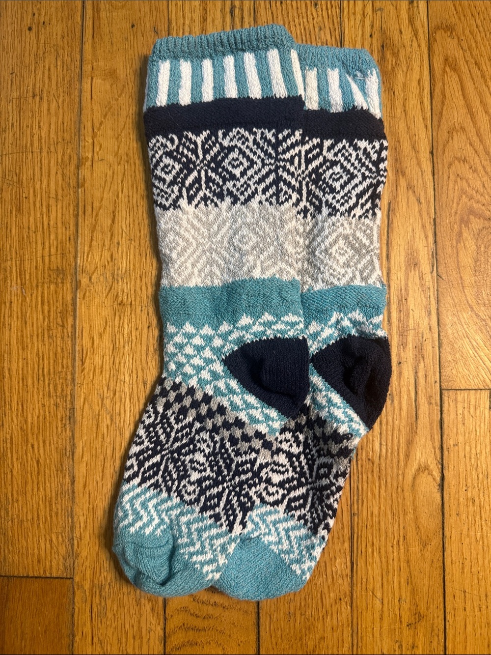 Cozy Teal & Navy Patterned Men's Crew Socks Snowfall